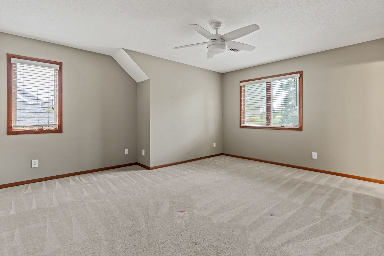 5018 Turnberry Lane