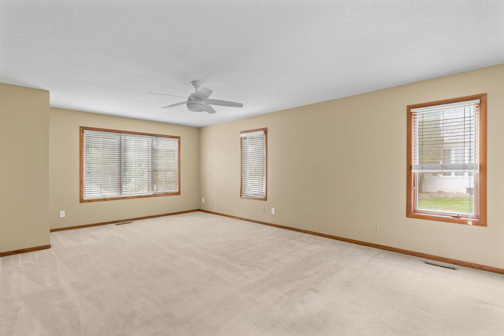 5018 Turnberry Lane