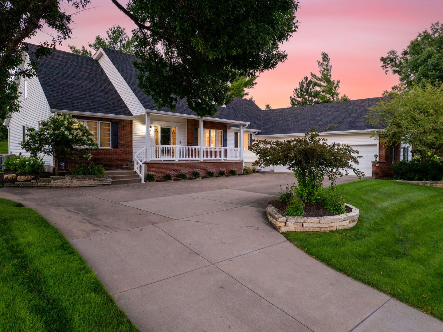 5018 Turnberry Lane