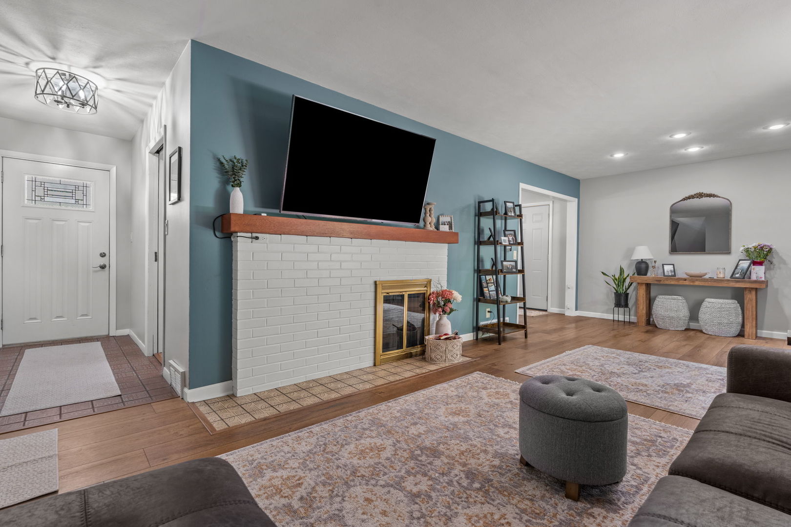 2327 Salem Court