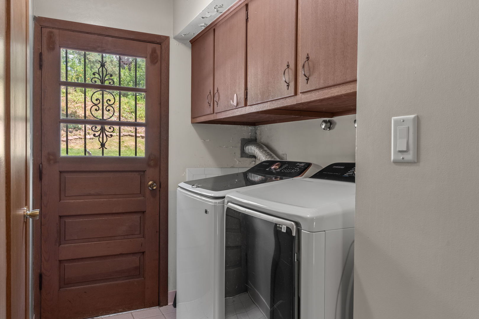 2327 Salem Court