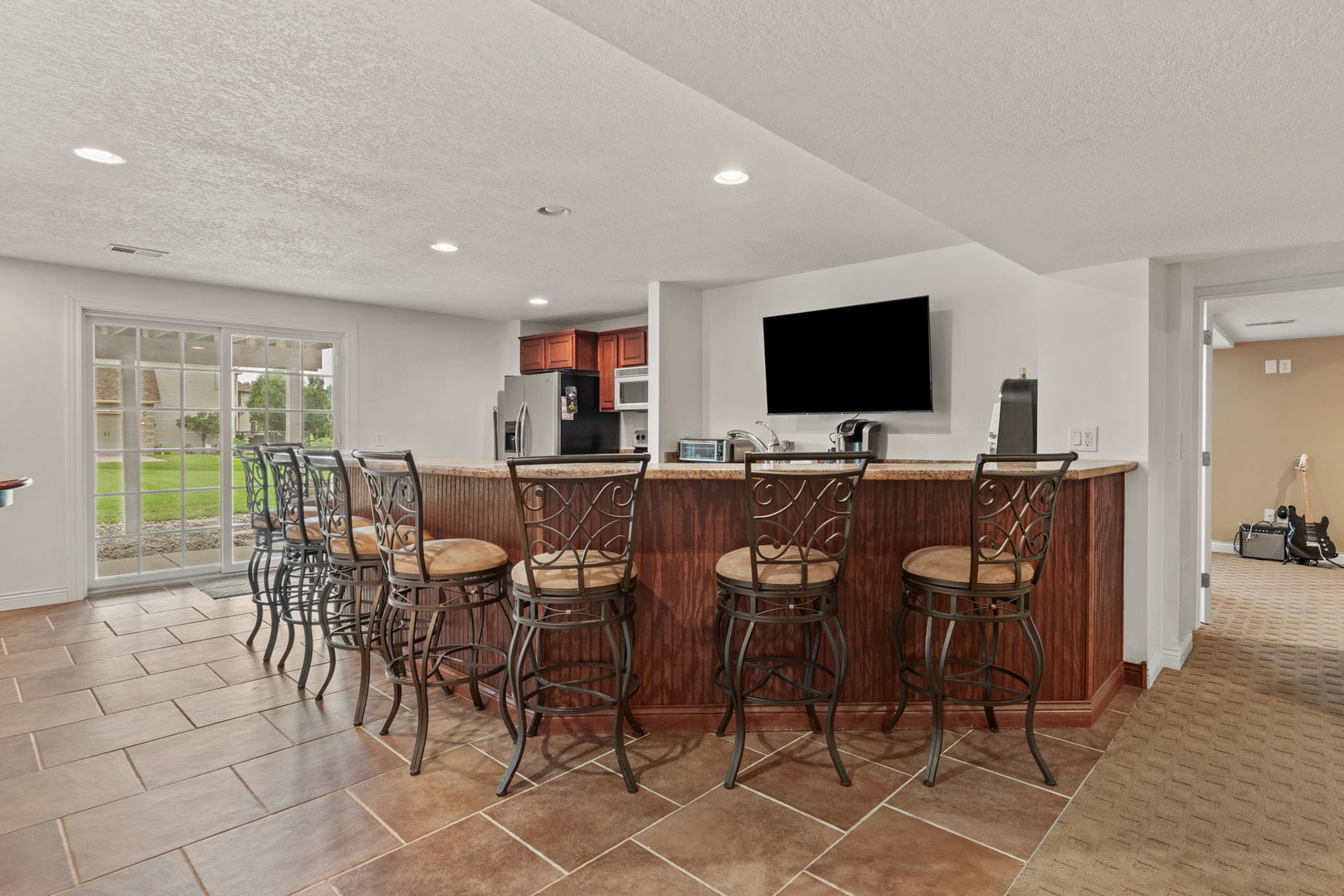 6404 Forest Road