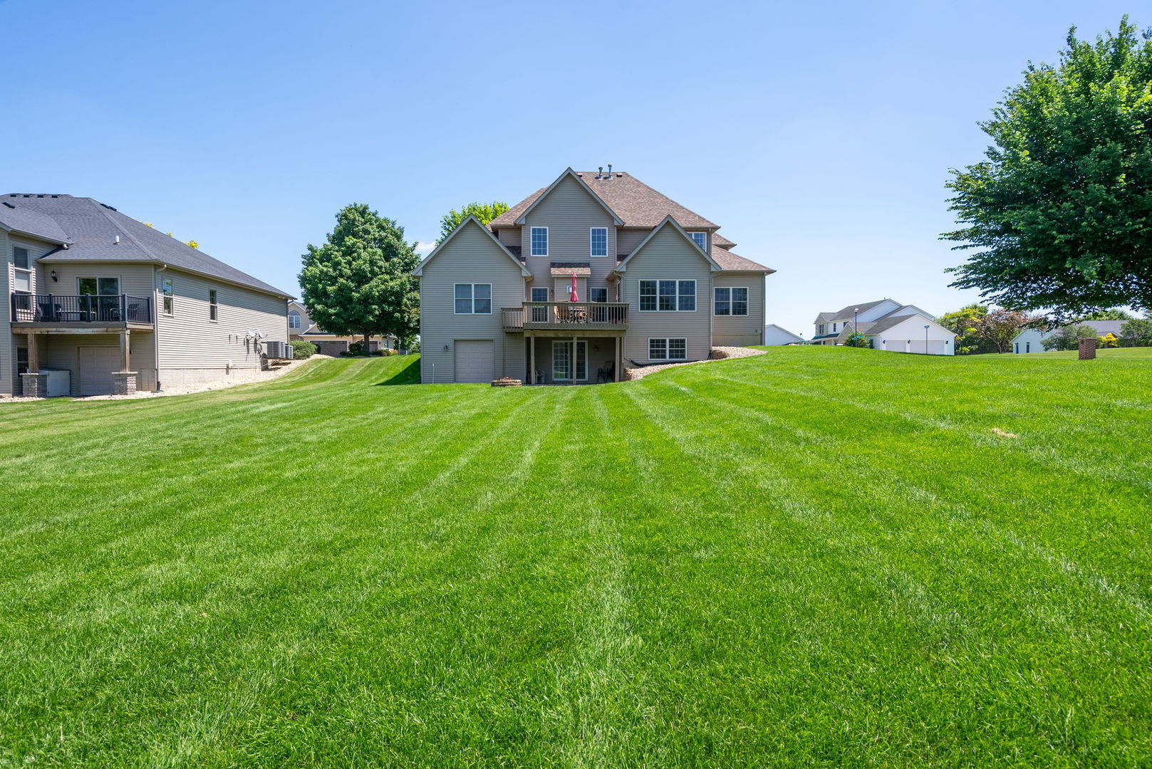 6404 Forest Road