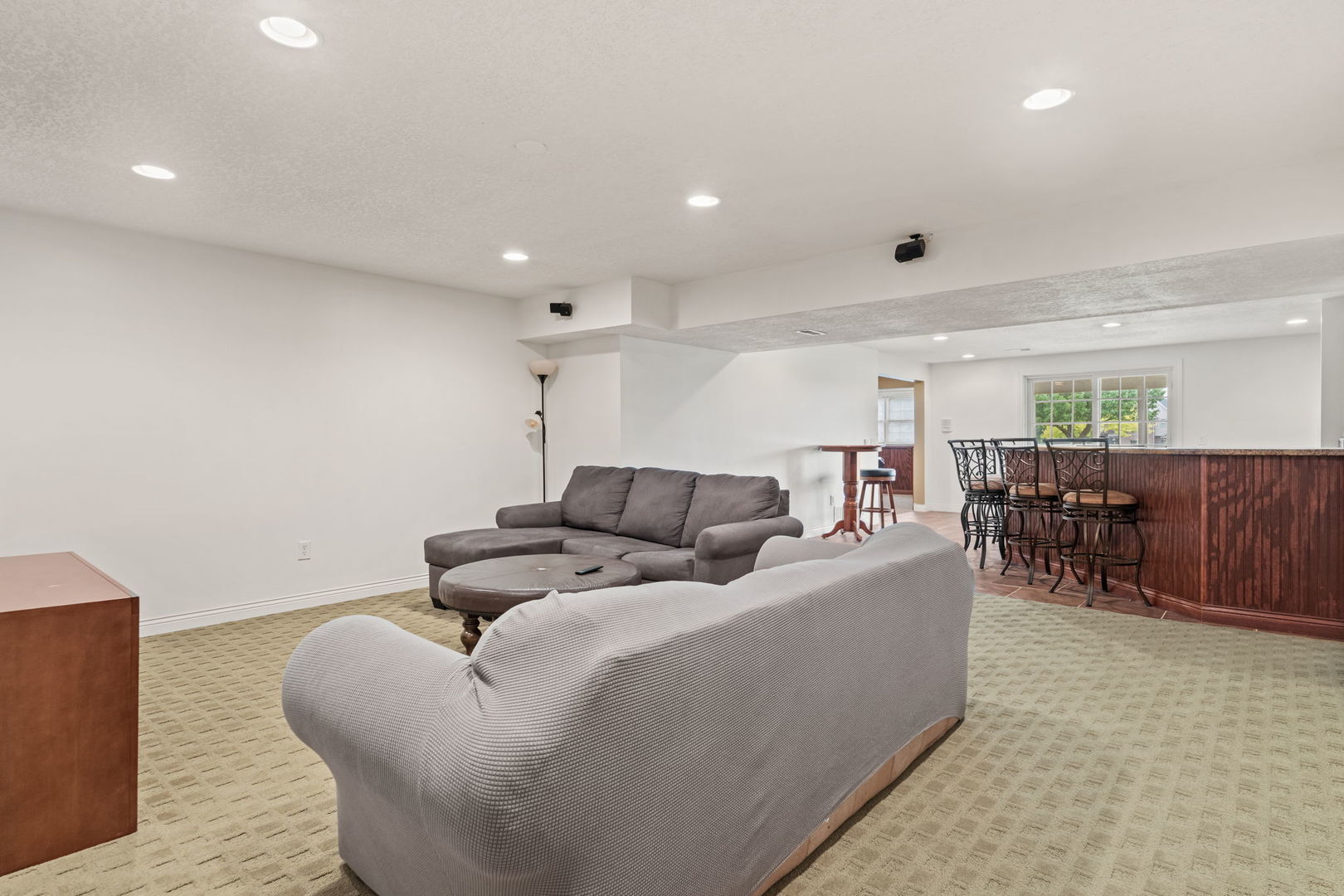 6404 Forest Road