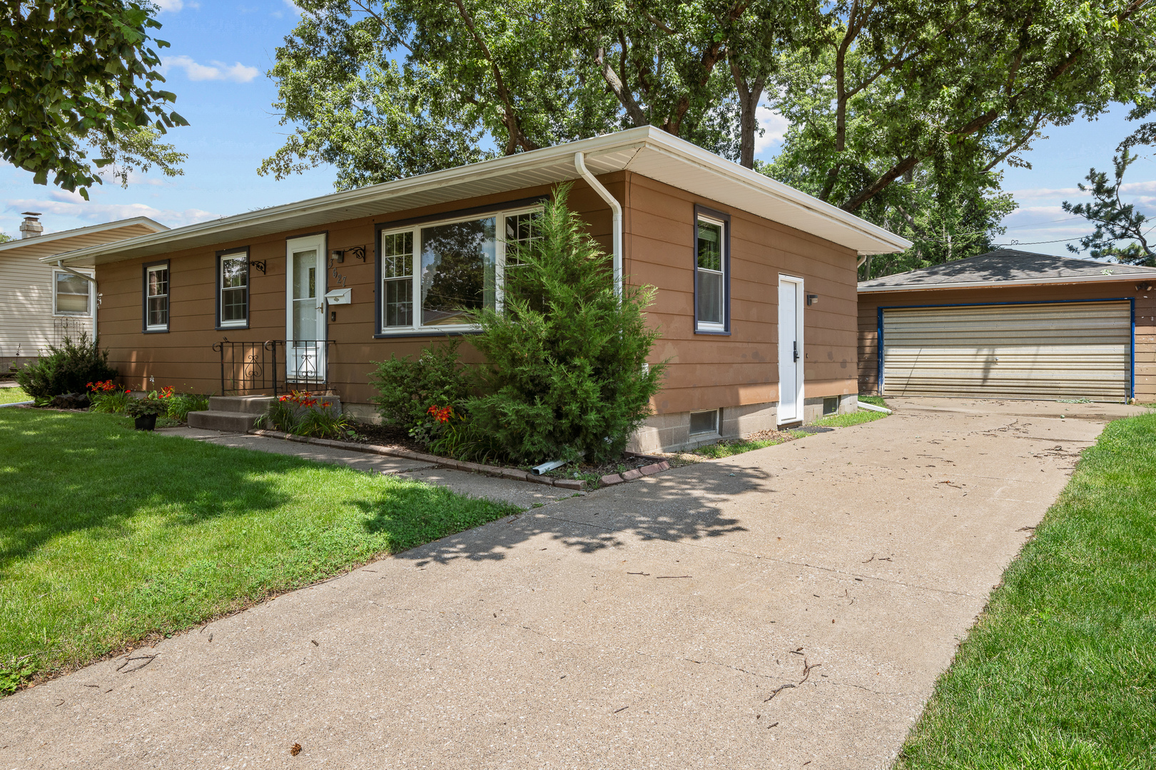 3627 Cedar Street