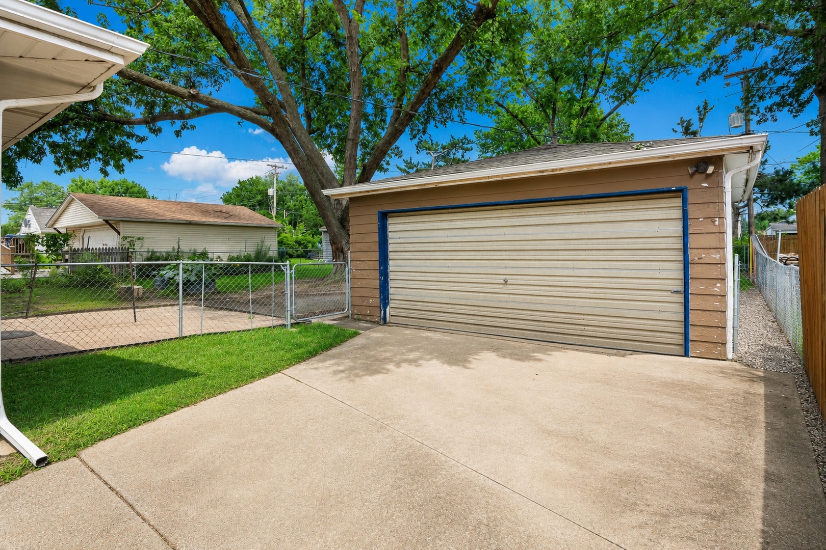3627 Cedar Street