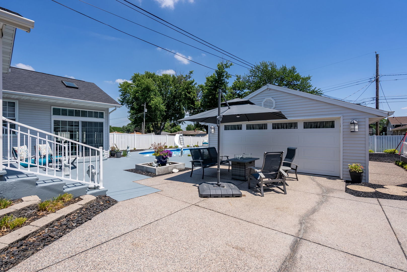 2211 N Ohio Avenue
