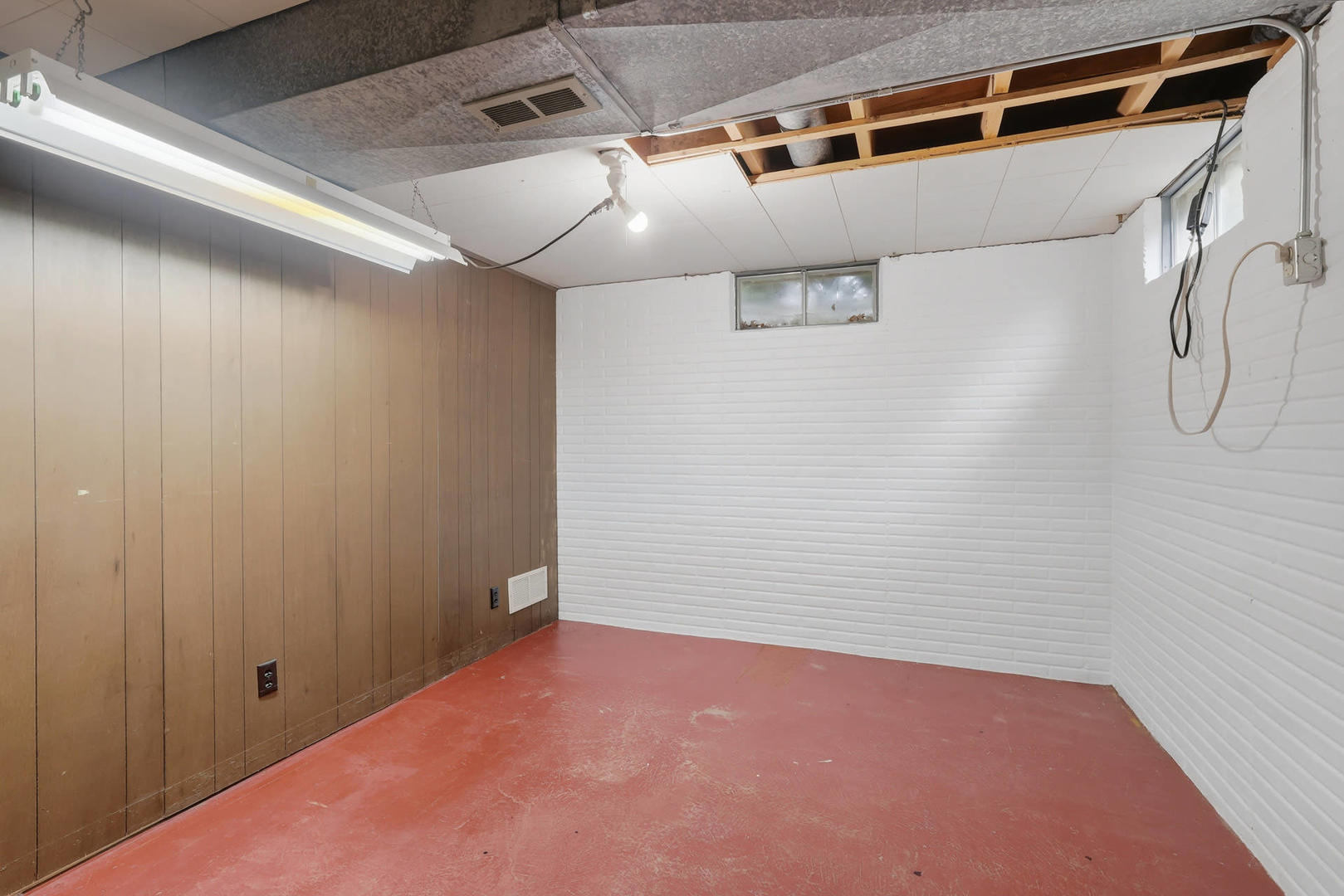 2903 Woodland Court