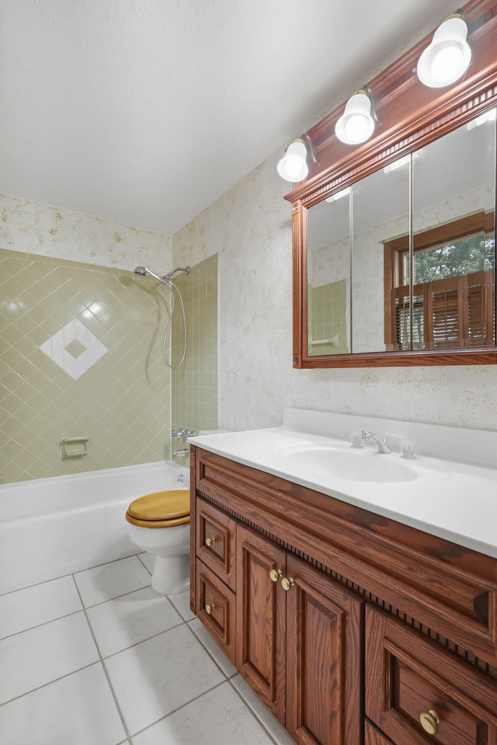 2903 Woodland Court