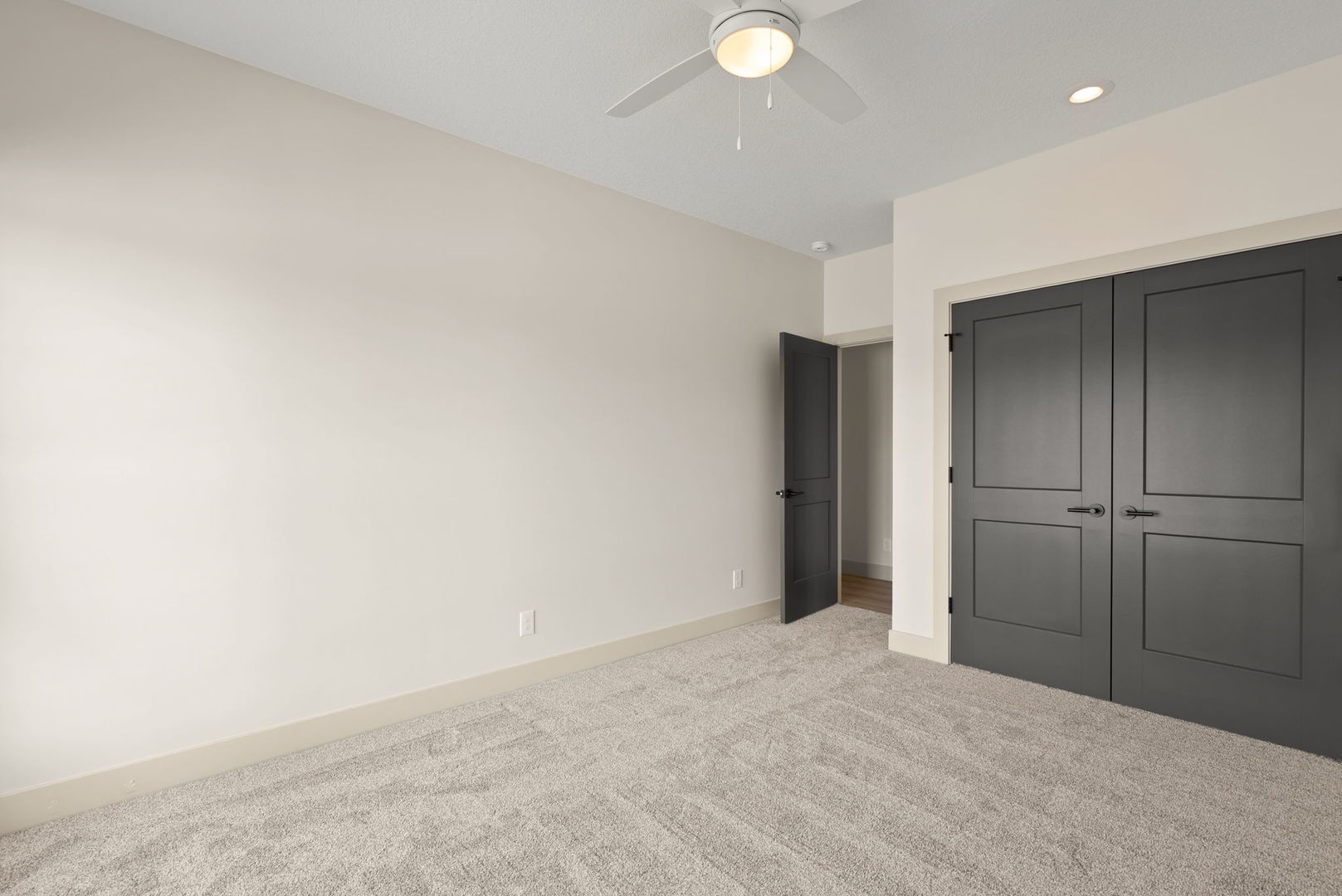 7001 Black Oak Drive