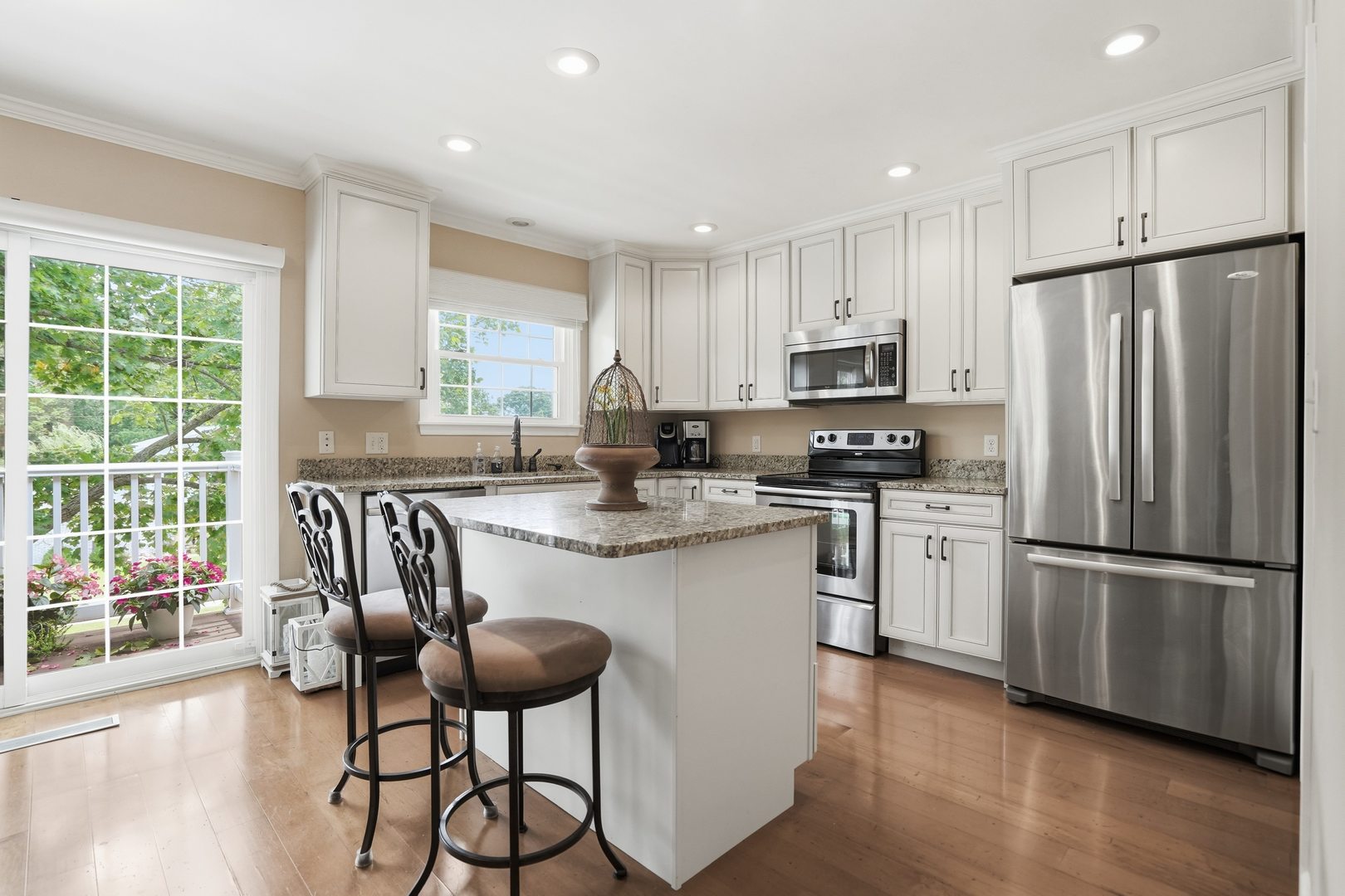 3215 E LOCUST Street Unit: 71