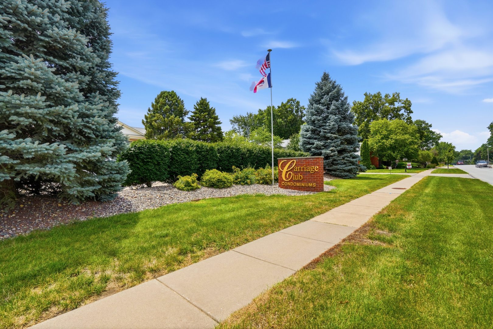 3215 E LOCUST Street Unit: 71