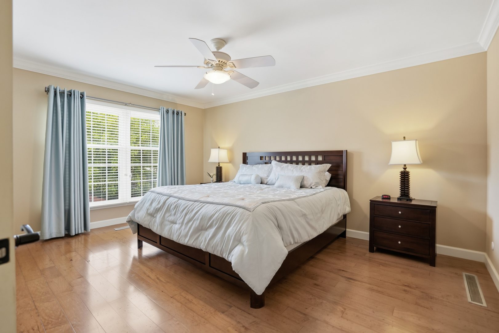 3215 E LOCUST Street Unit: 71