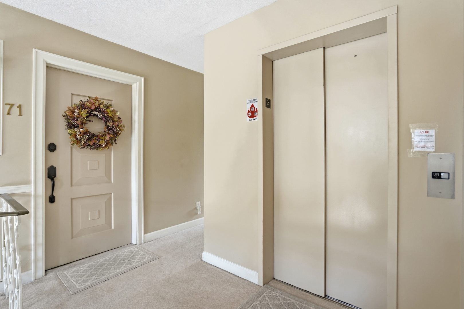 3215 E LOCUST Street Unit: 71