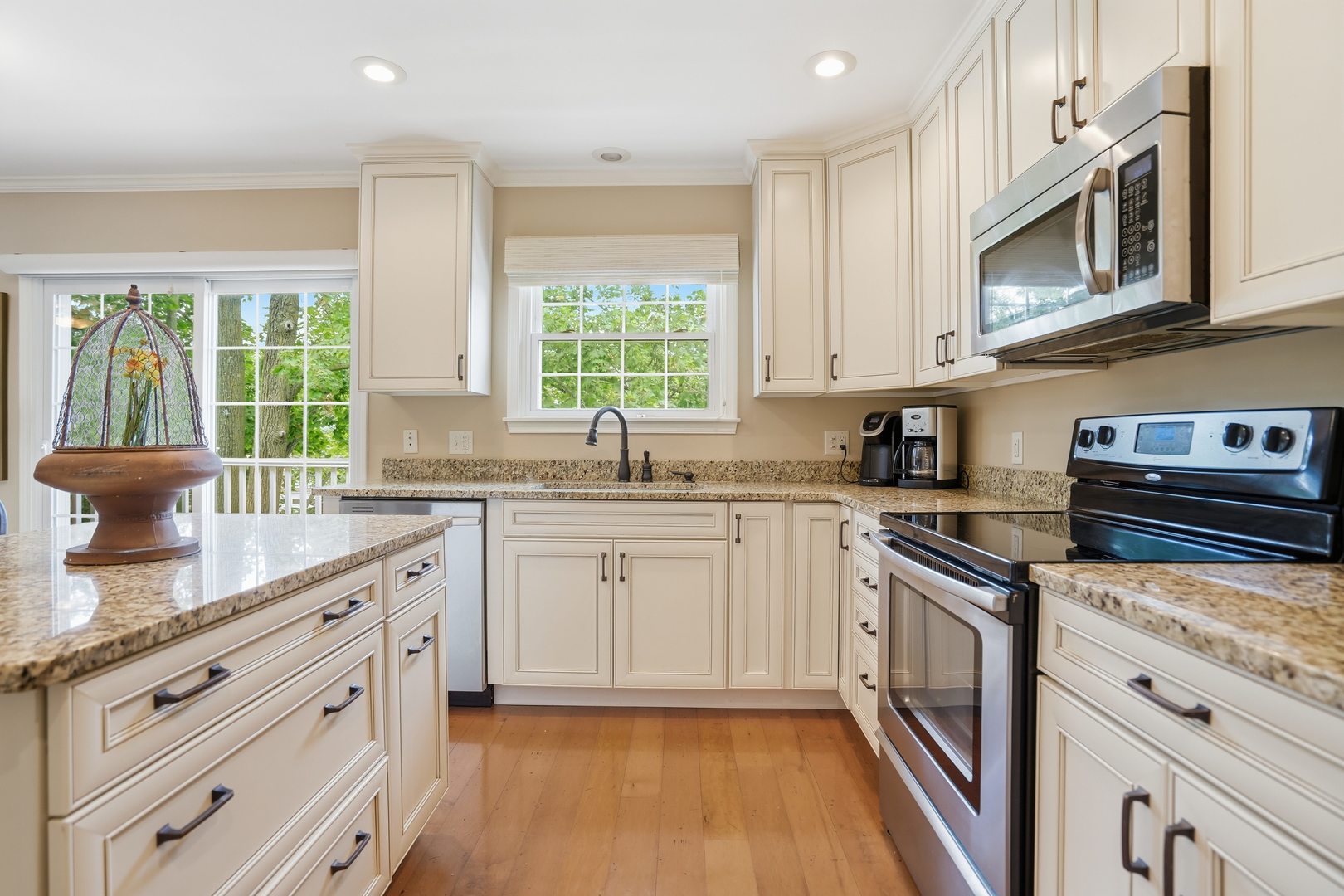 3215 E LOCUST Street Unit: 71