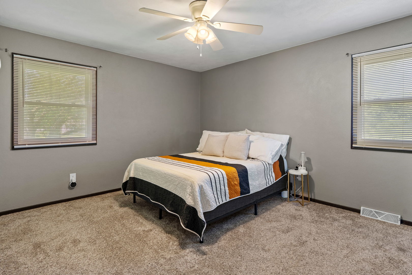 25 WOODCREST Drive