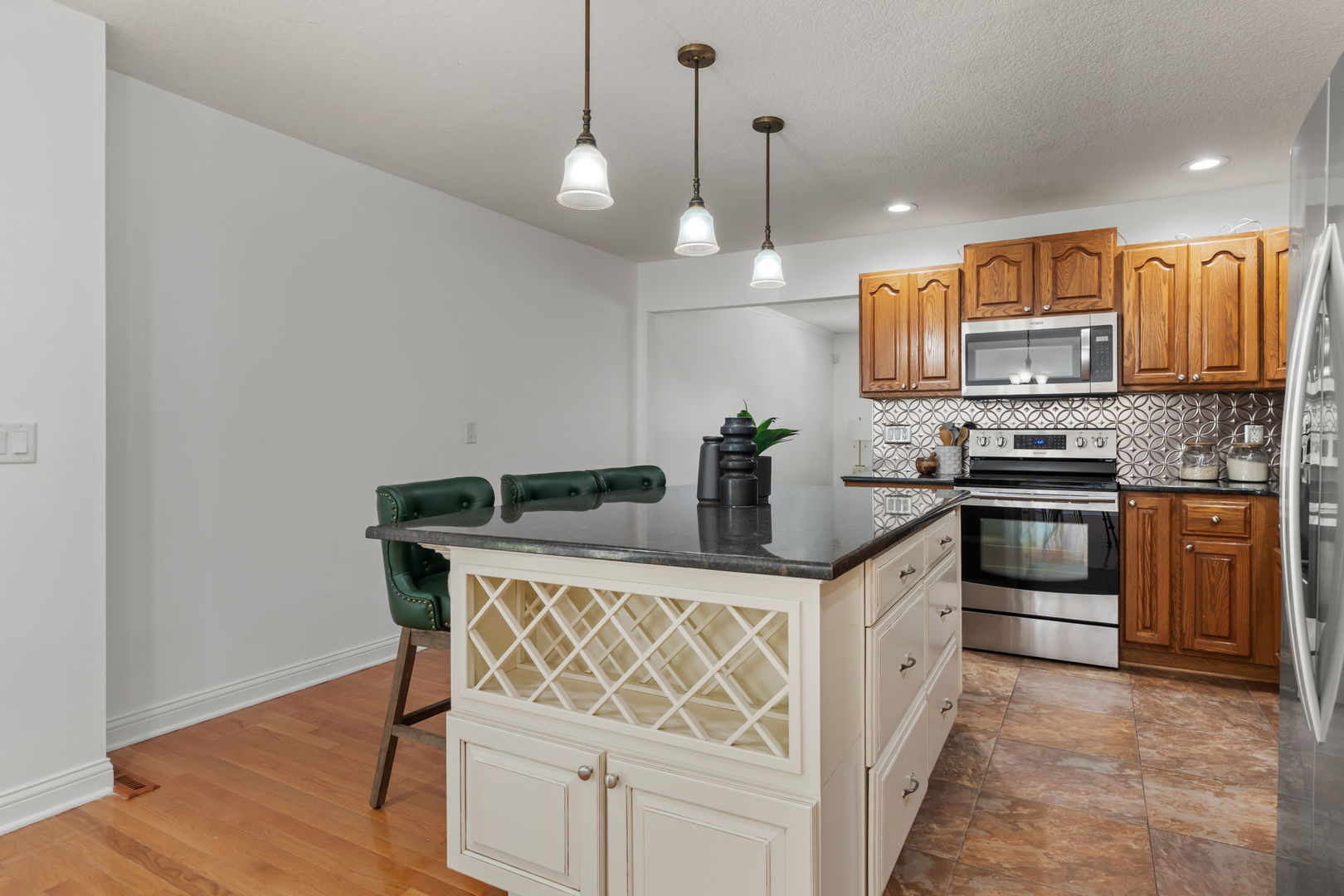 3120 Magnolia Court