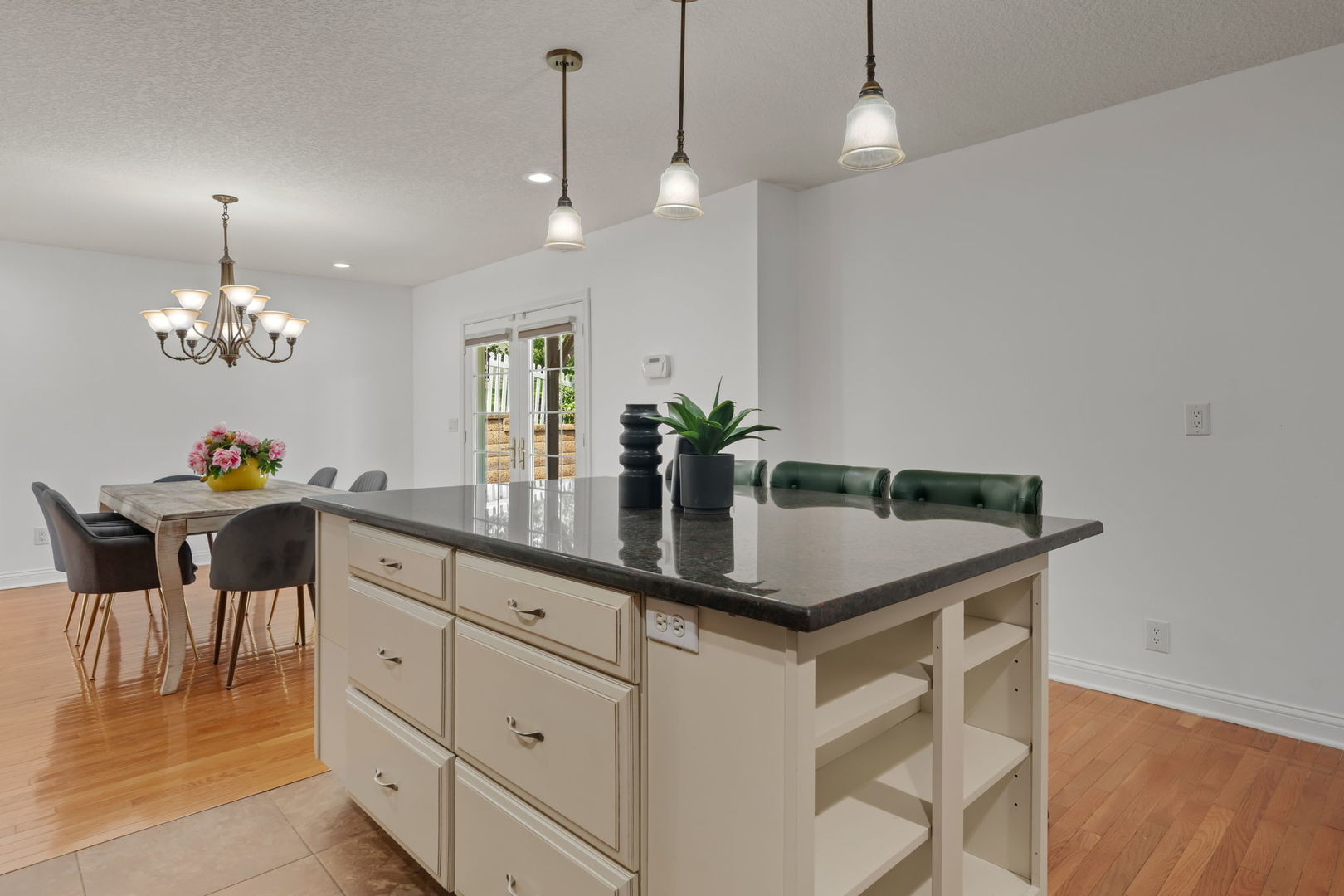 3120 Magnolia Court