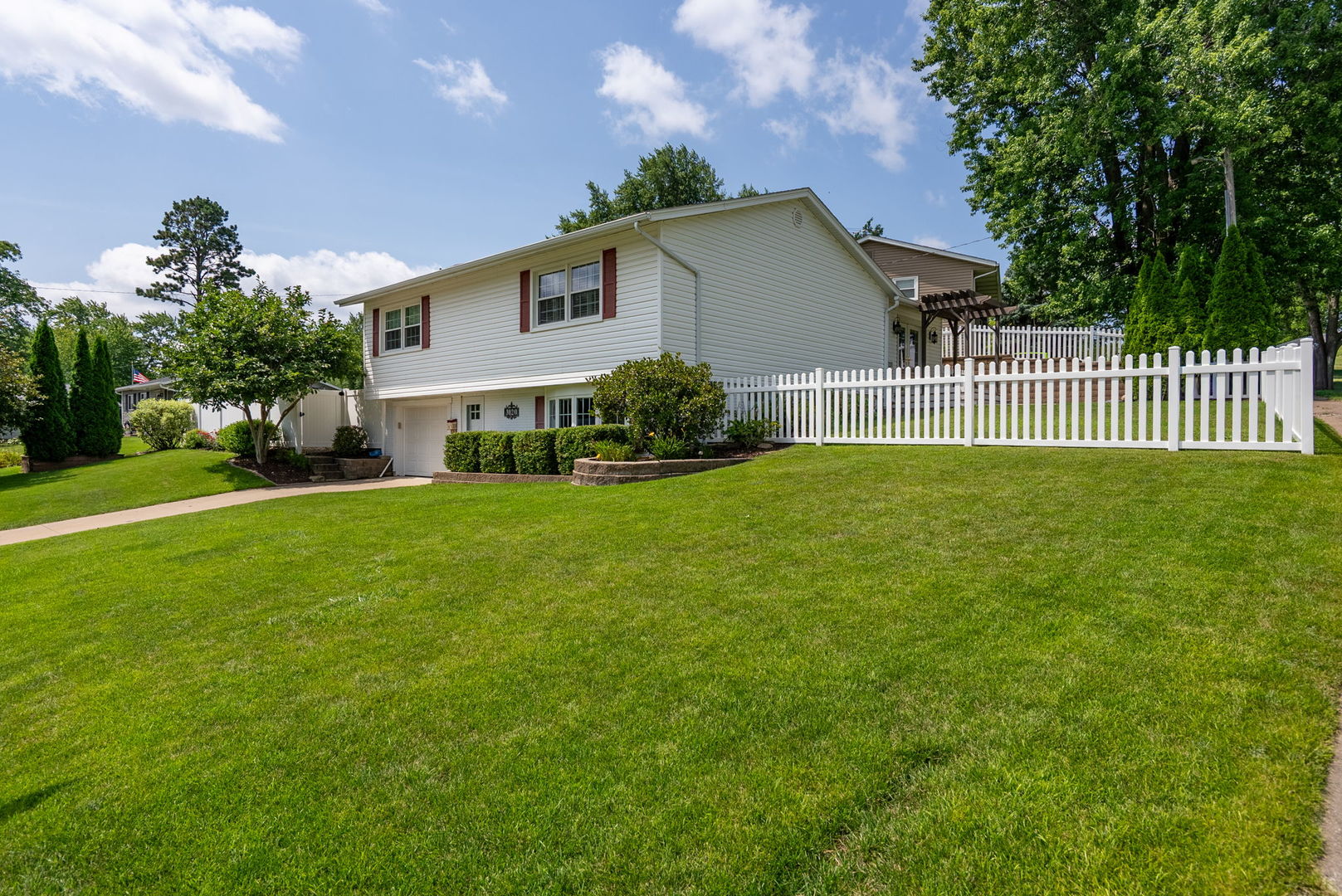 3120 Magnolia Court