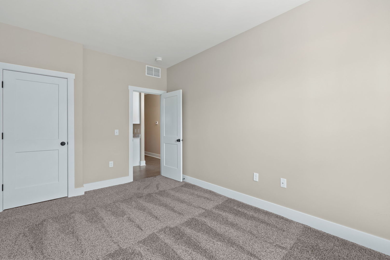 2939 Shanes Way Unit: 0