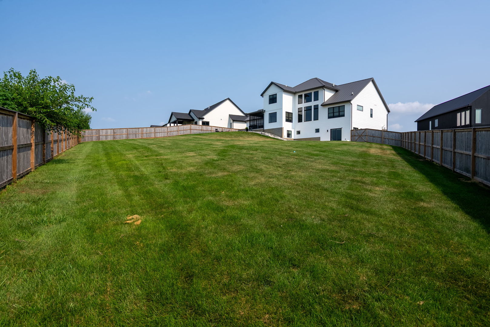 5492 Tucker Trail