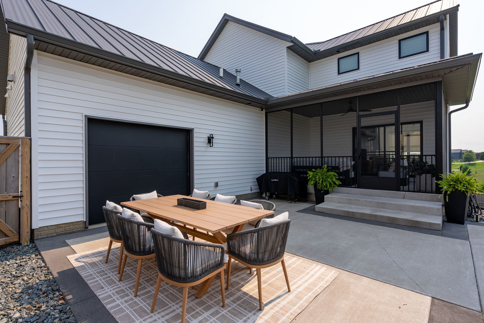 5492 Tucker Trail