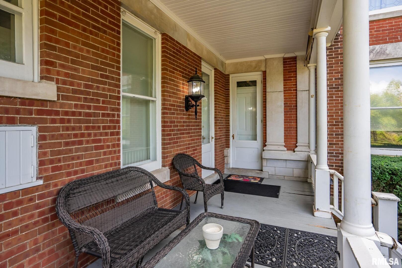 1446 CLAY Street