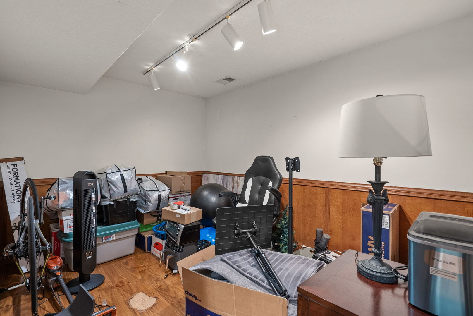 6401 UTICA RIDGE Road Unit: 19
