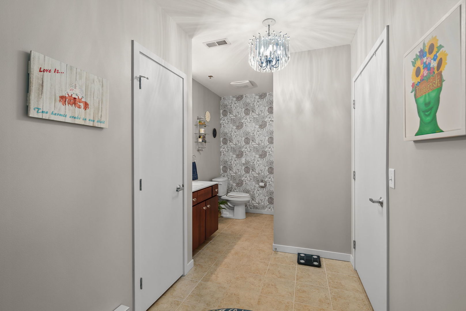 110 19th Street Unit: 301