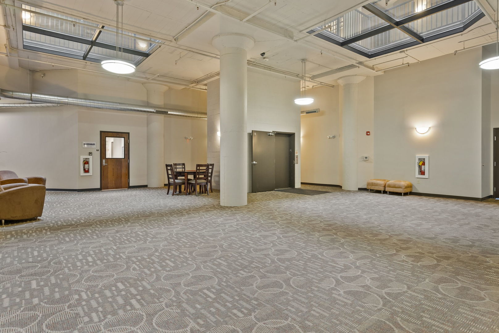 110 19th Street Unit: 301