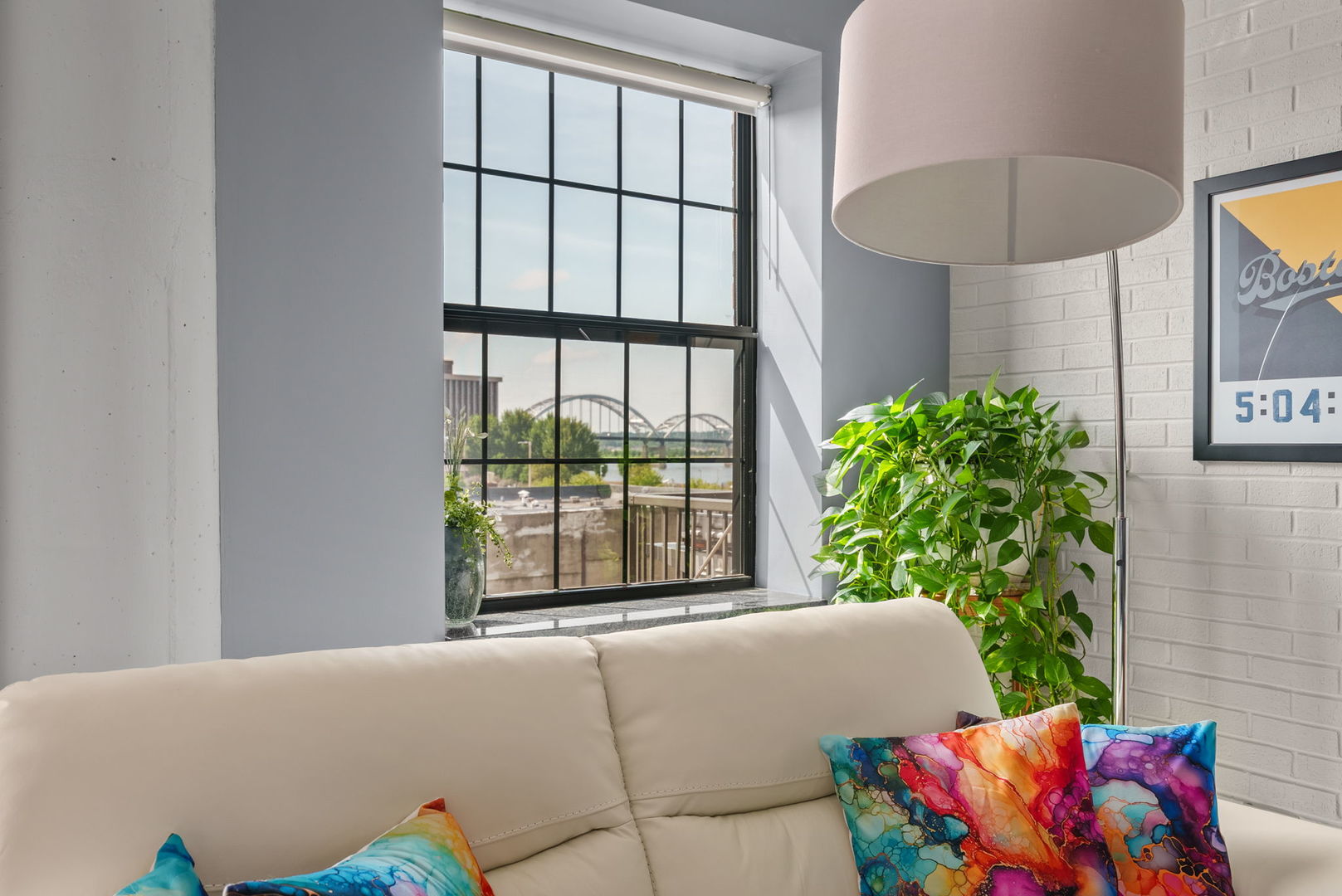 110 19th Street Unit: 301