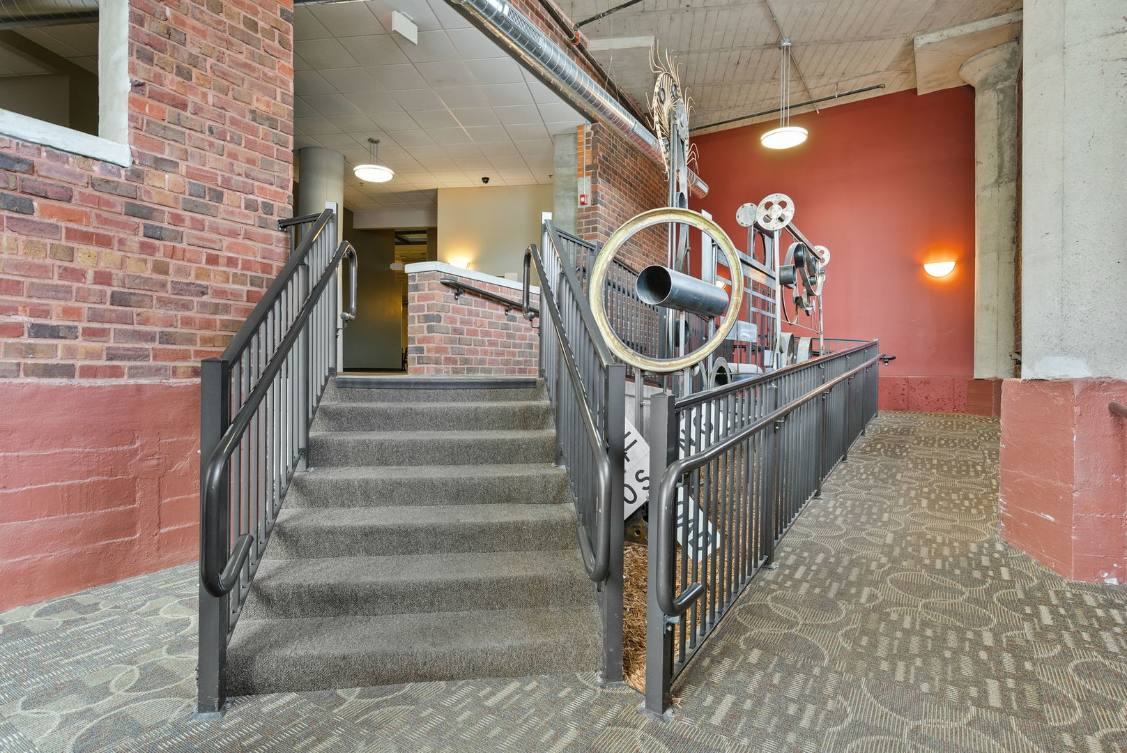 110 19th Street Unit: 301