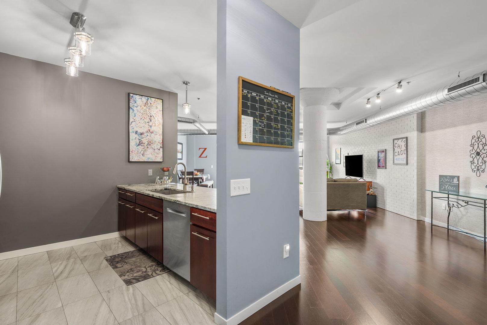 110 19th Street Unit: 301