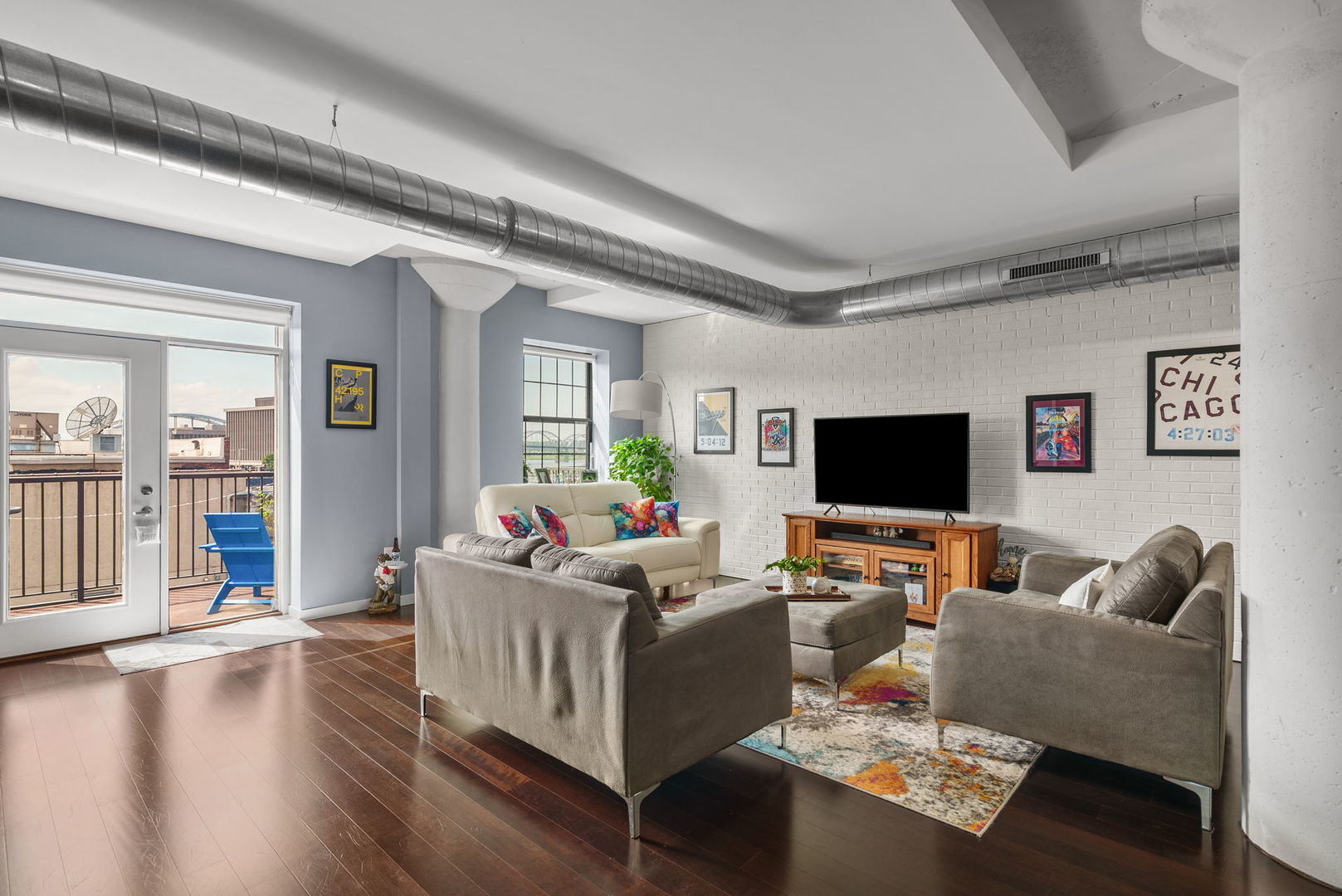 110 19th Street Unit: 301