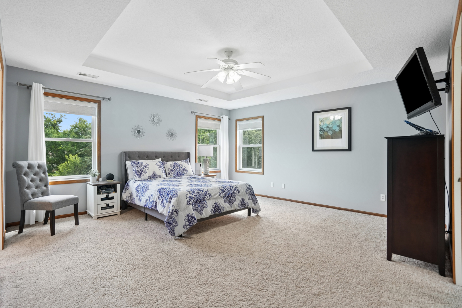 8 BUFFALO Court