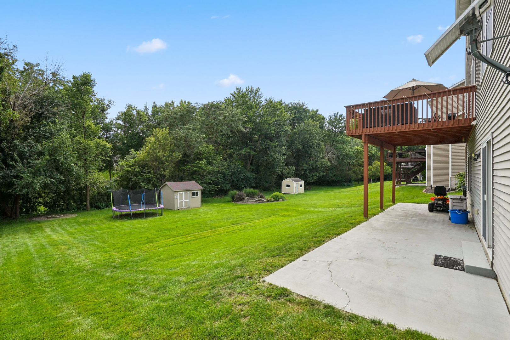 8 BUFFALO Court