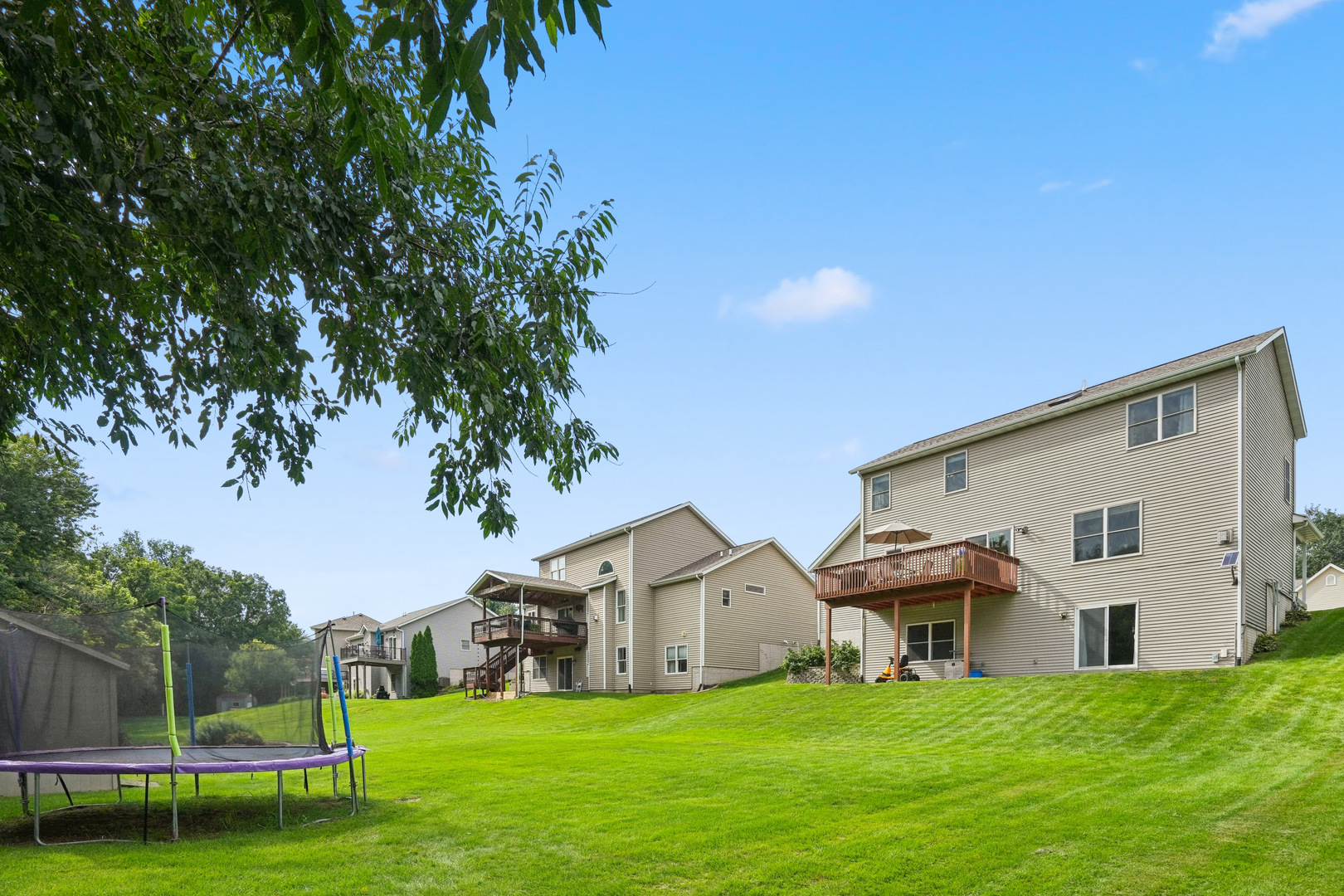 8 BUFFALO Court