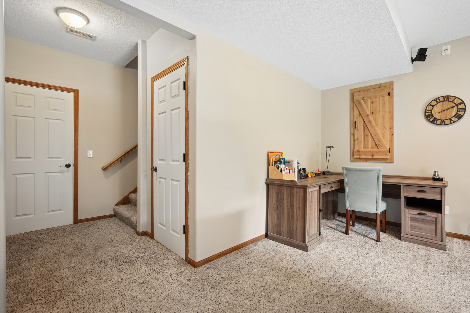 8 BUFFALO Court