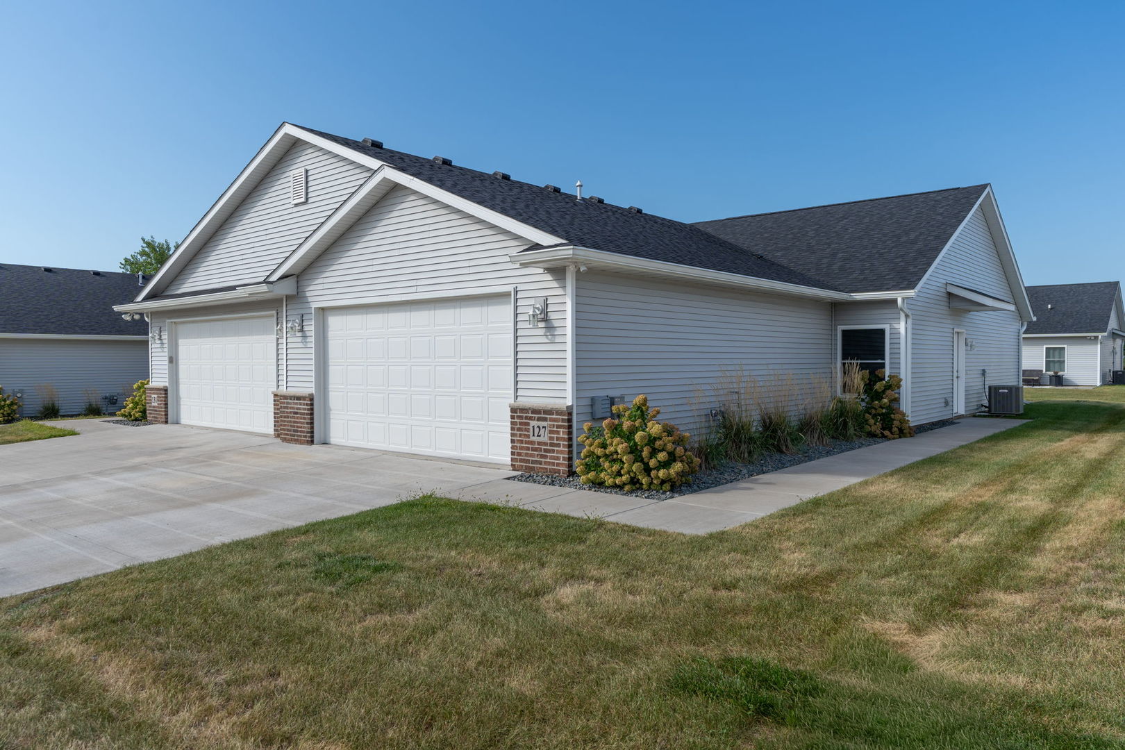 127 Beacon Harbor Parkway