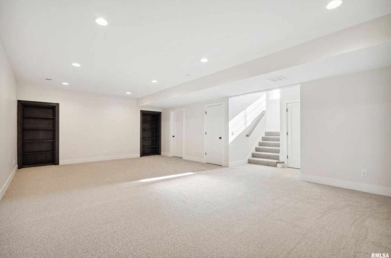 7208 Alvie Court