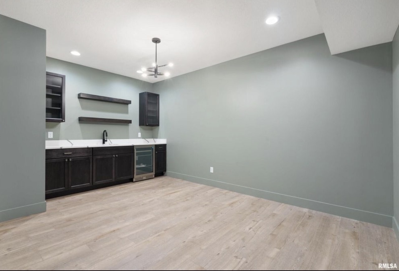 7208 Alvie Court