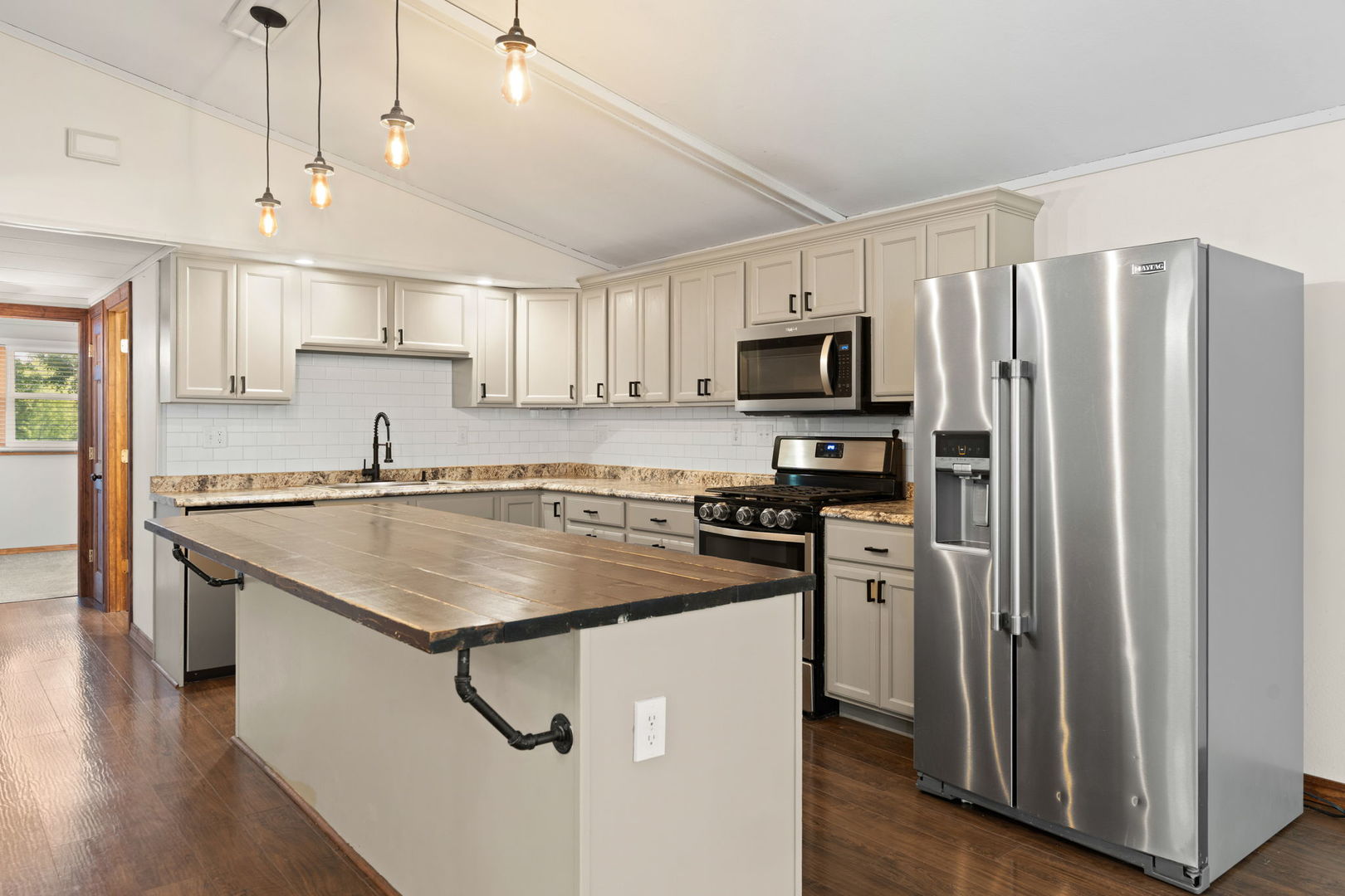 514 Walnut Court