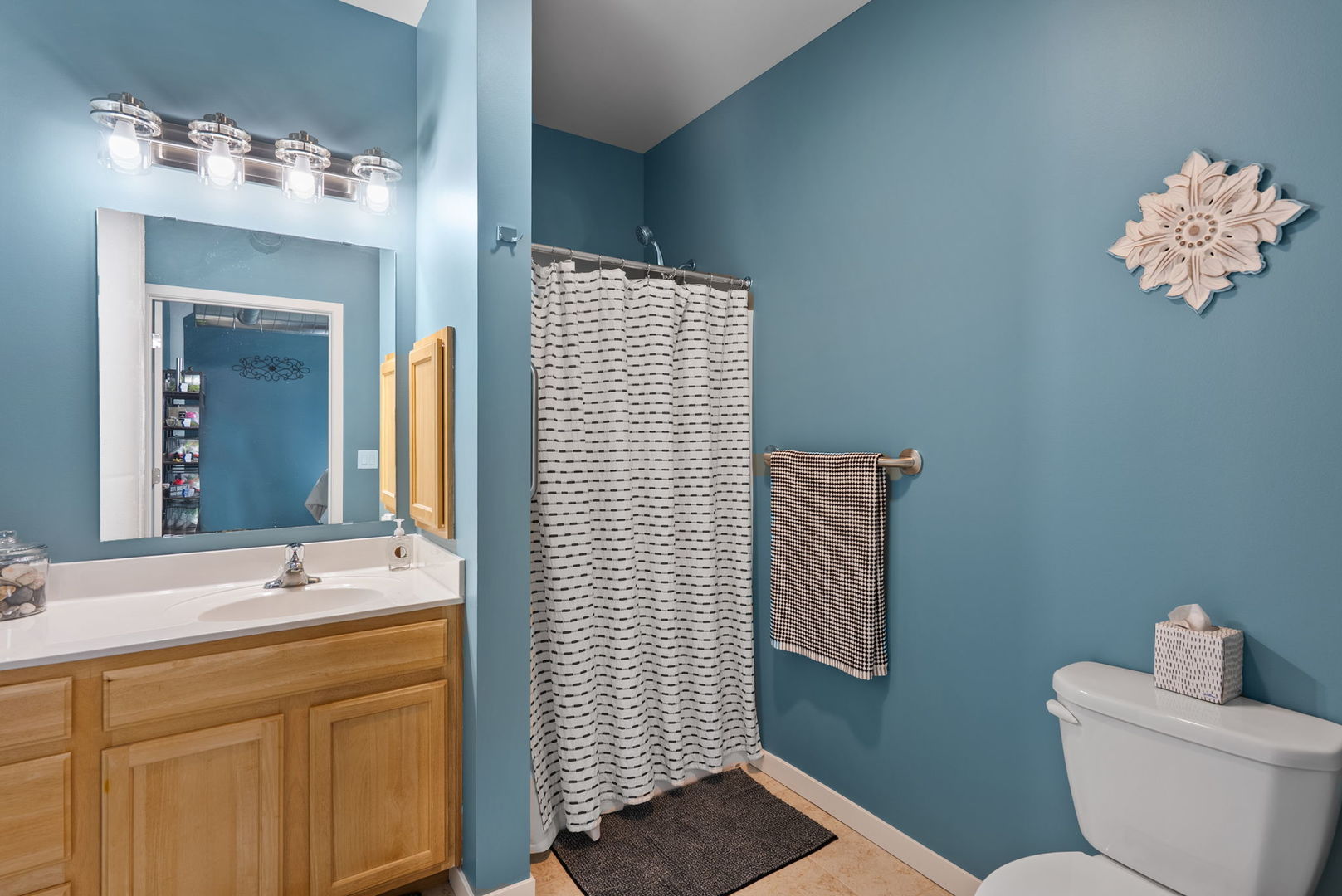 110 19th Street Unit: 302