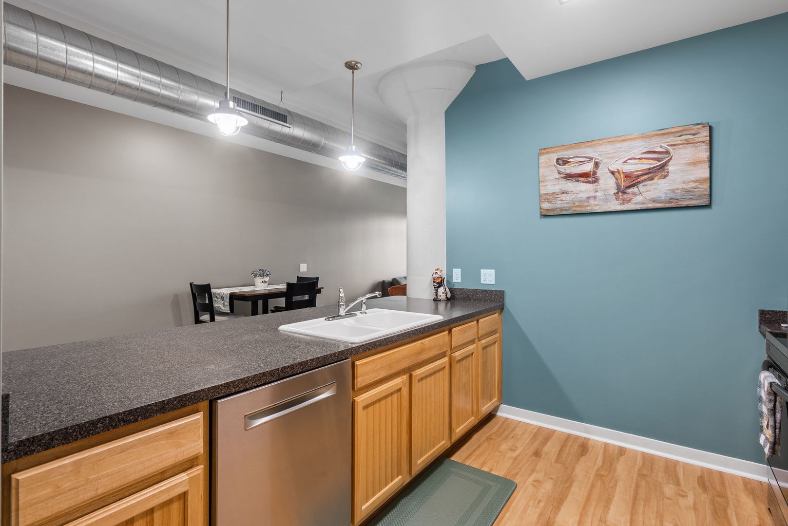 110 19th Street Unit: 302