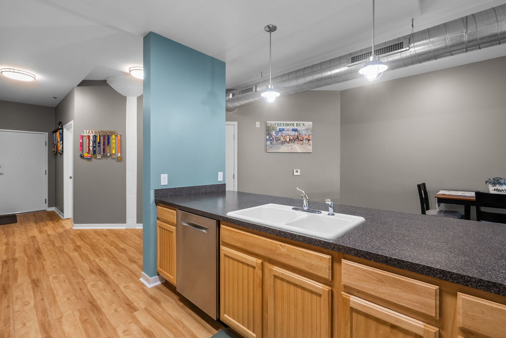 110 19th Street Unit: 302
