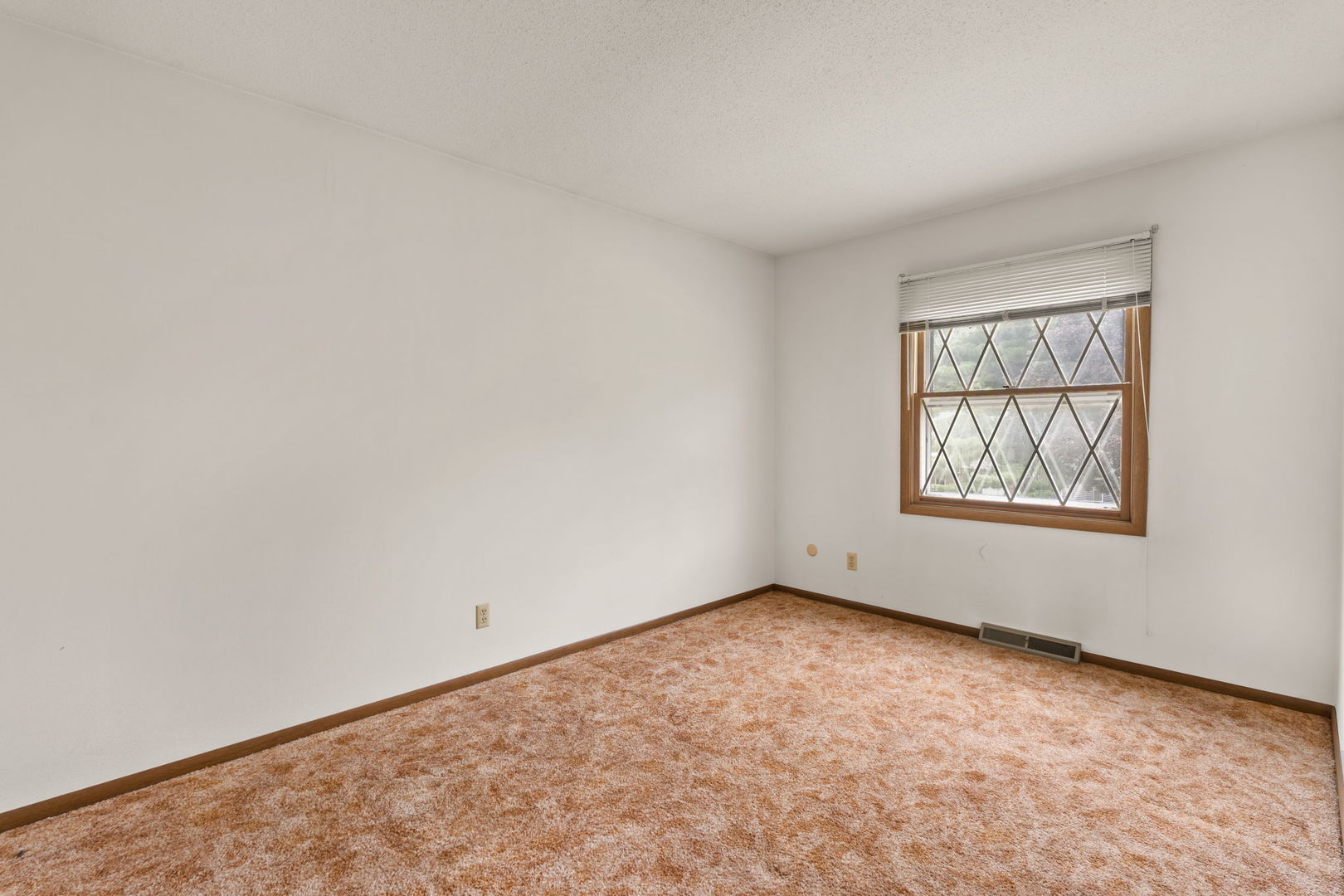 3510 N Elmwood Avenue