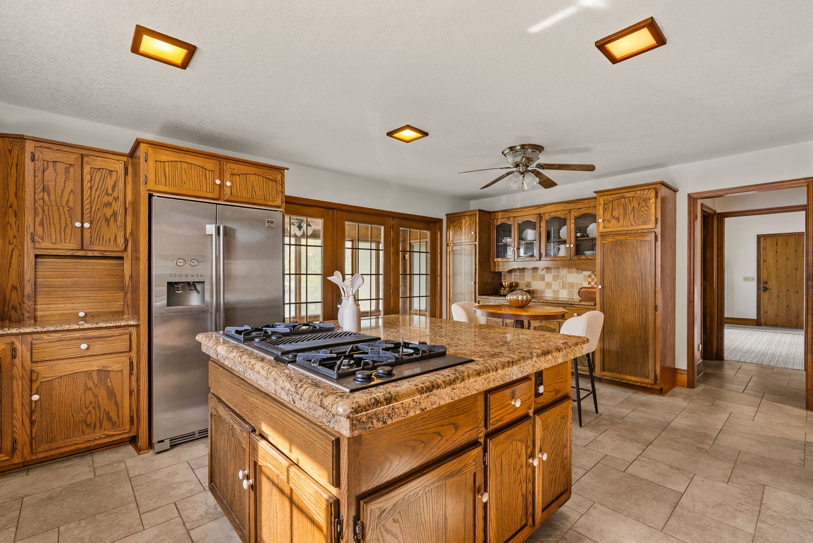 4005 Lakehurst Court