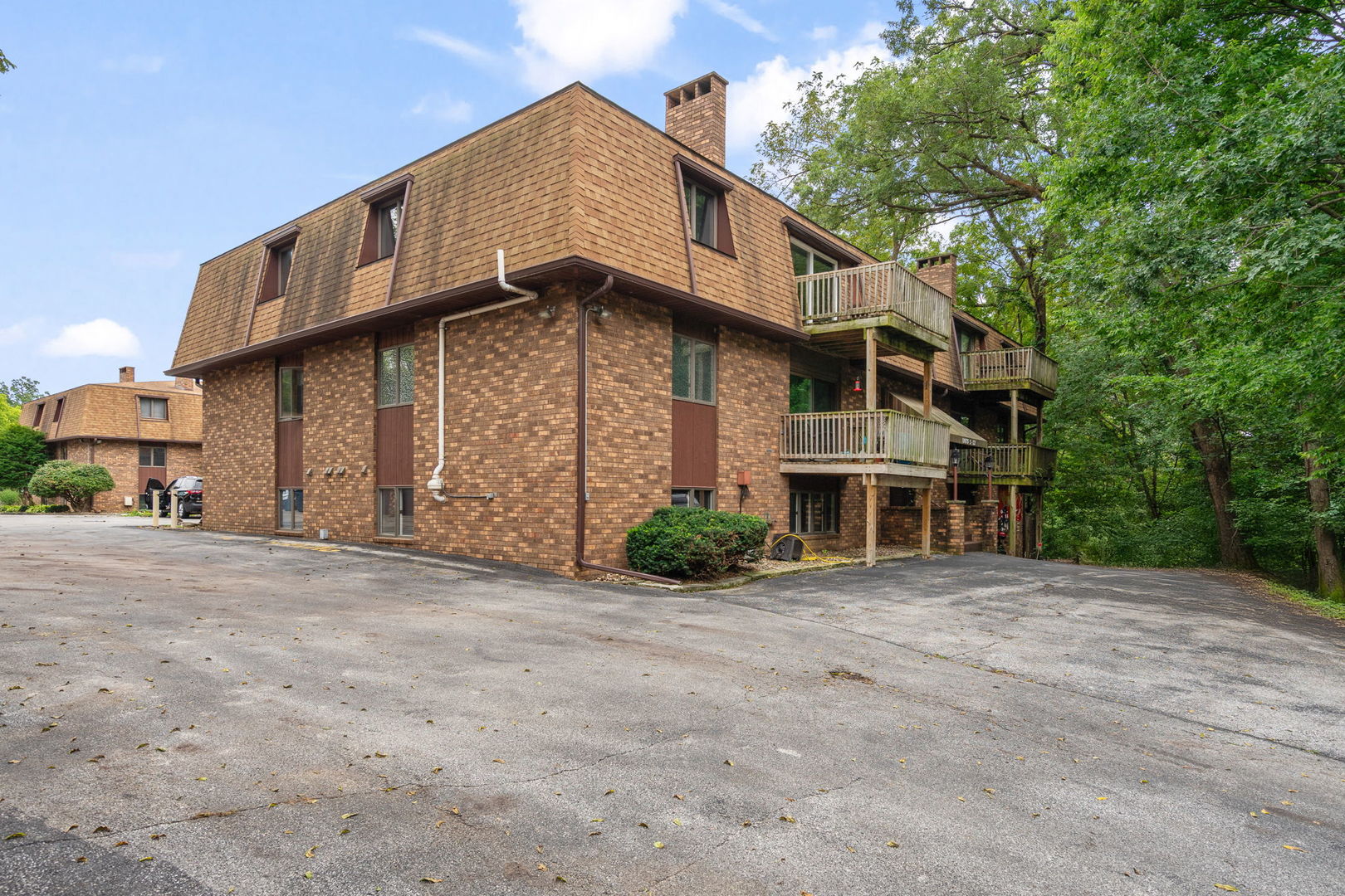3626 38th Street Unit: 12