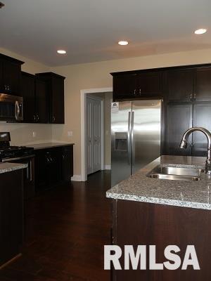 86 COBBLESTONE Lane