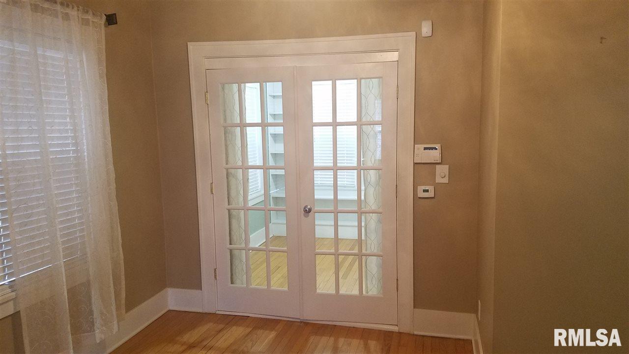 127 ESSEX Lane